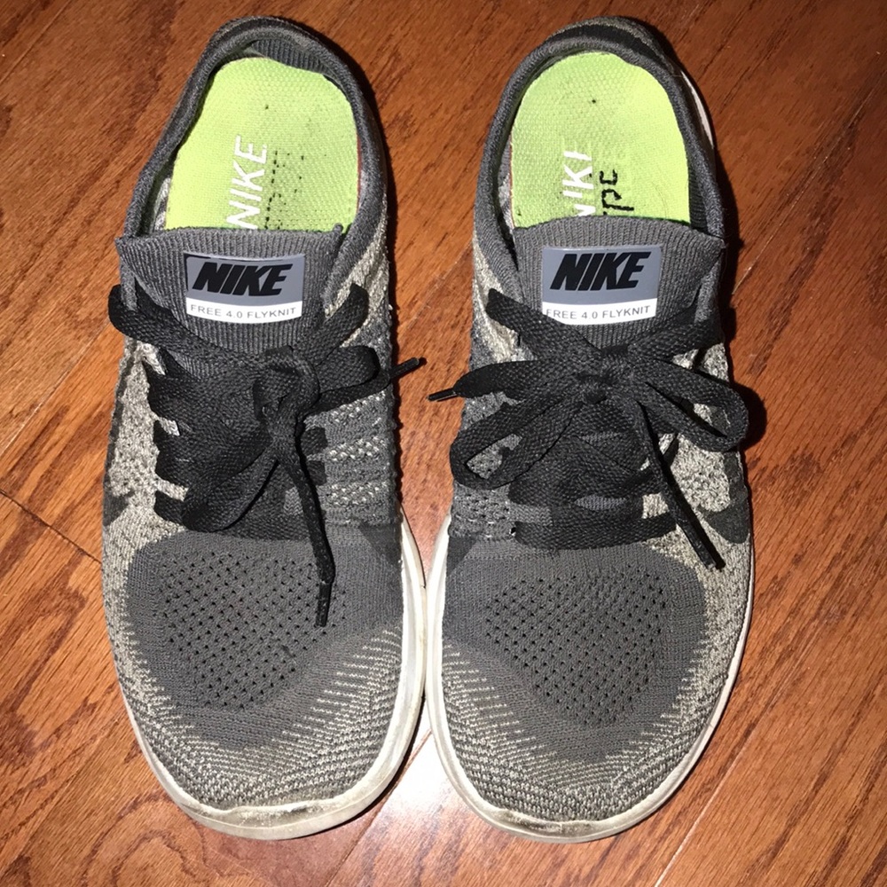 Grey and black Nike Free 4.0 Flyknit